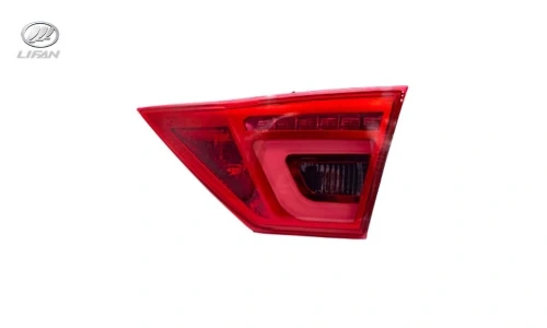 چراغ خطر عقب روی صندوق لیفان 820